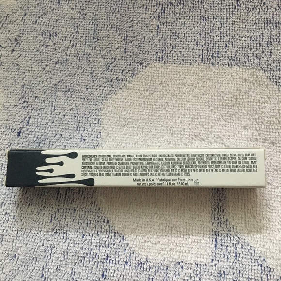 Kylie Cosmetics Kymajesty matte lipstick - Picture 4 of 5